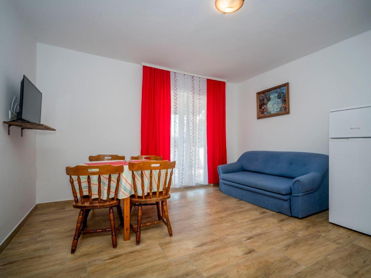 Apartment Hilde Red-8 By Interhome Медулин Экстерьер фото